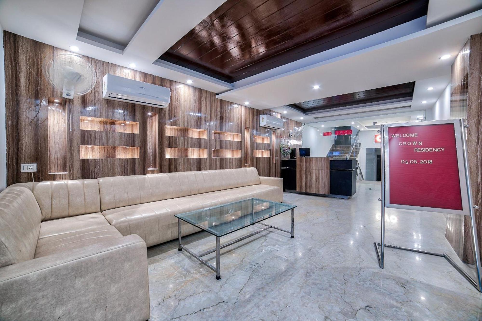 Hotel O Crown Residency Faridabad Esterno foto